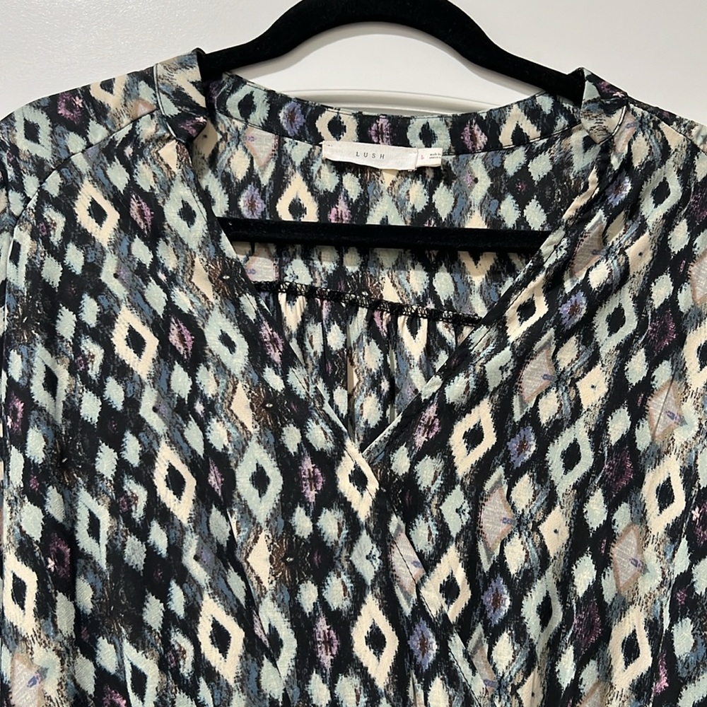 Pattern dress - Picture 2 of 3